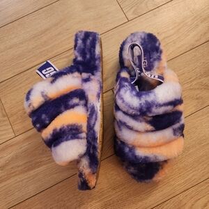 NWOT Ugg Fluff Yeah Sandals- 7